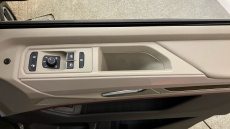 Volkswagen Multivan 2.0 TDI Style 5dr LWB DSG Diesel Estate